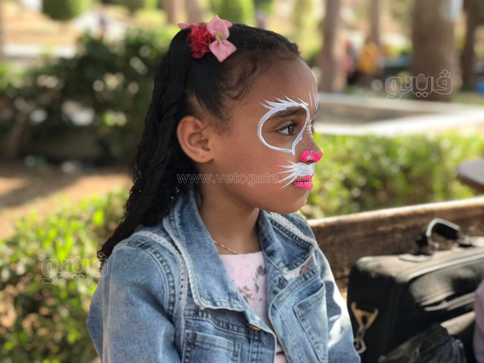 رسم التاتو وأقنعة الحيوانات والملاهي أبرز مظاهر الفرحة في الحديقة اليابانية (16)