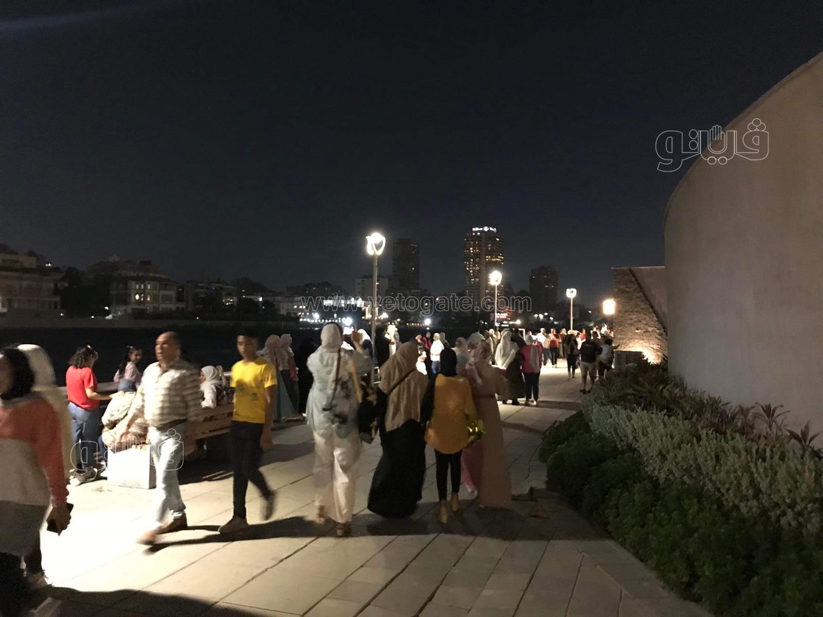 زحام على ممشي أهل مصر والكورنيش في خامس أيام إجازة العيد (3)