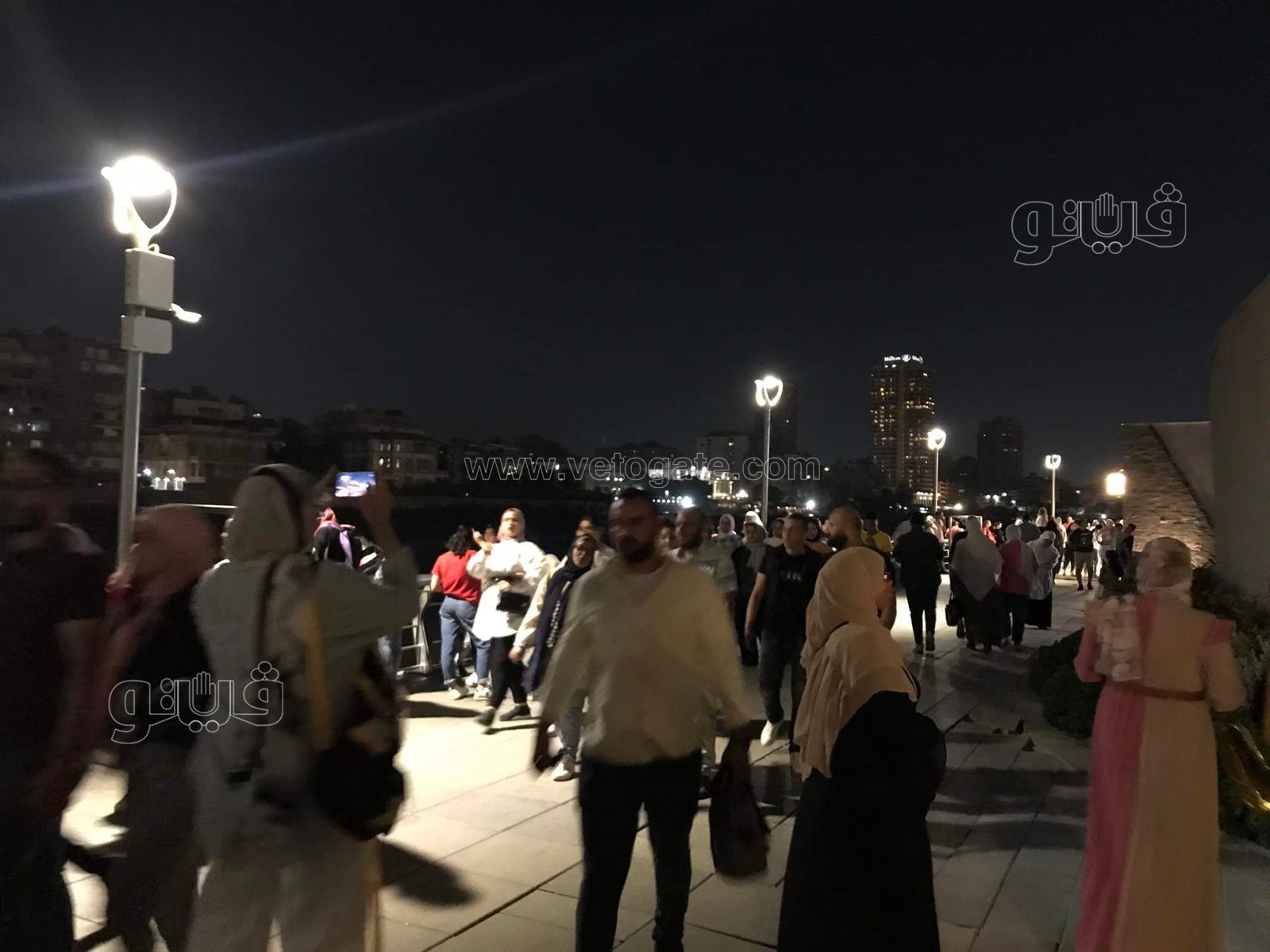 زحام على ممشي أهل مصر والكورنيش في خامس أيام إجازة العيد (4)