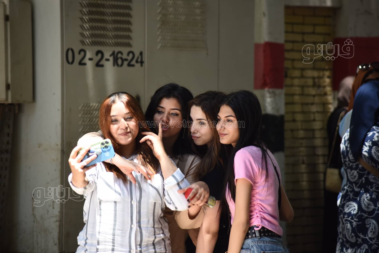 بالزغاريد.. احتفالات طلاب الثانوية العامة بعد انتهاء أخر أيام الإمتحانات (15)