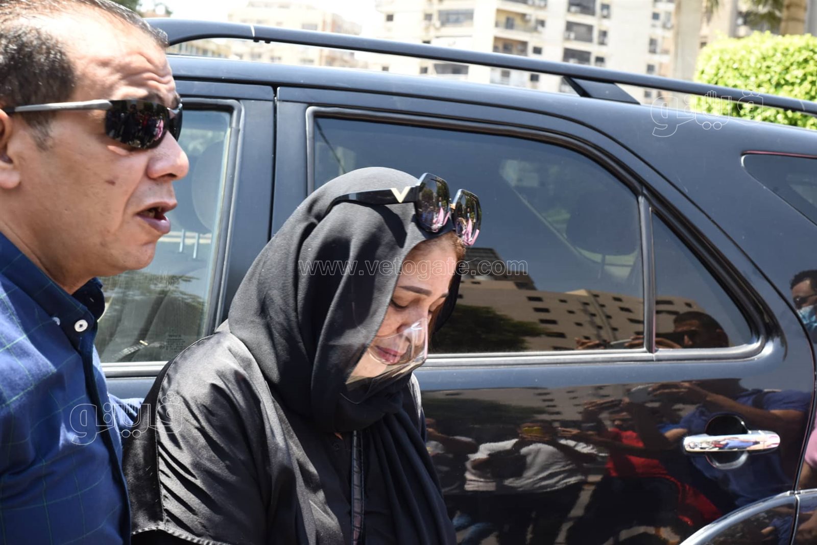 تشييع جثمان والدة نهلة سلامة وسط غياب للفنانين (10)