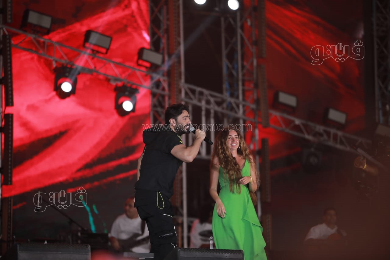  تامر حسني يتالق بحفل جماهيري في إطلاق عشأنجي (3)
