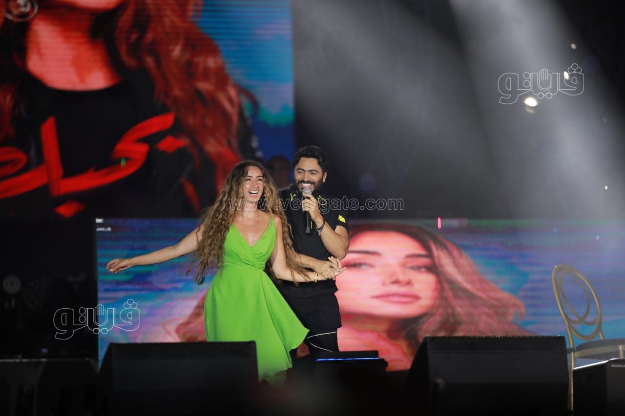  تامر حسني يتالق بحفل جماهيري في إطلاق عشأنجي (5)