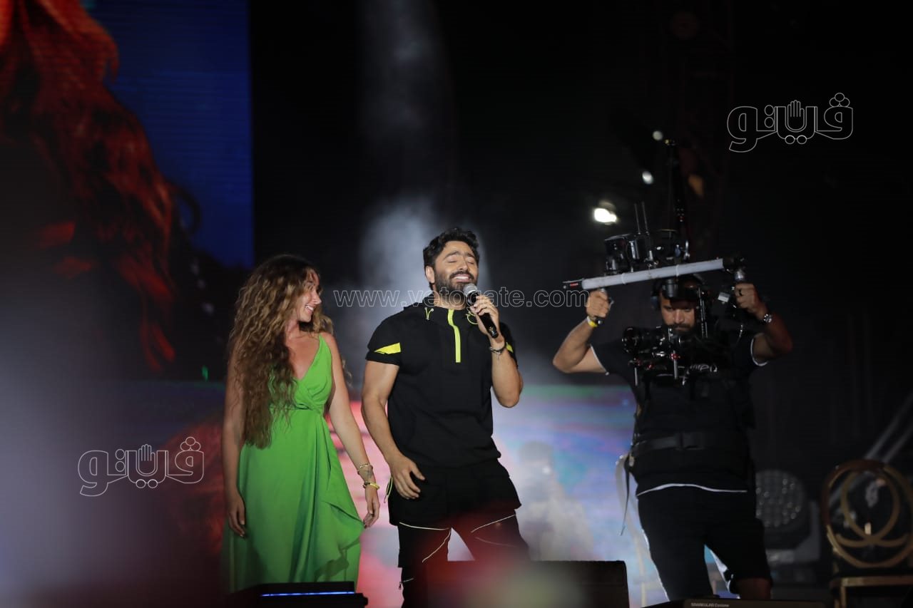  تامر حسني يتالق بحفل جماهيري في إطلاق عشأنجي (7)
