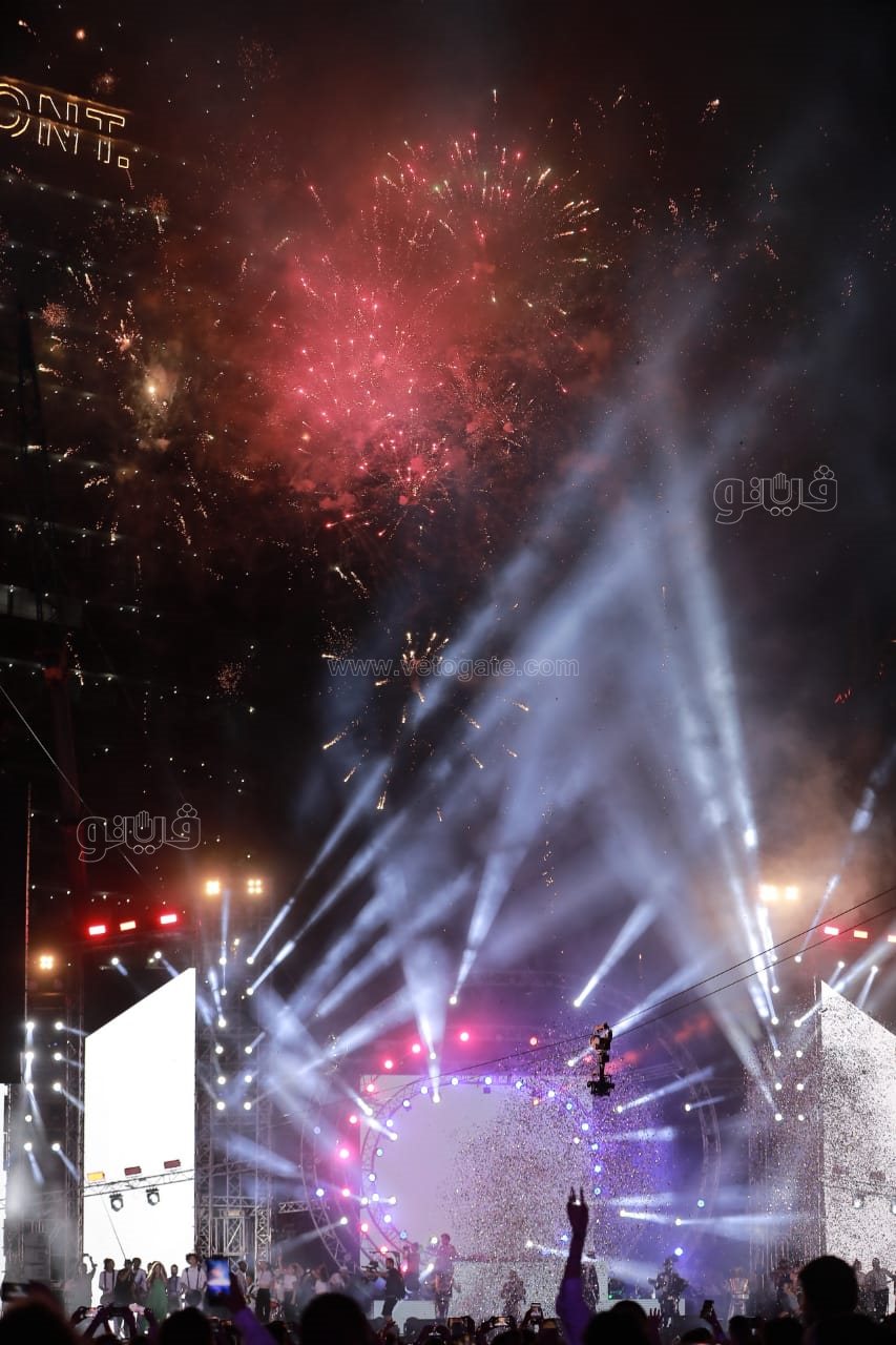  تامر حسني يتالق بحفل جماهيري في إطلاق عشأنجي (14)