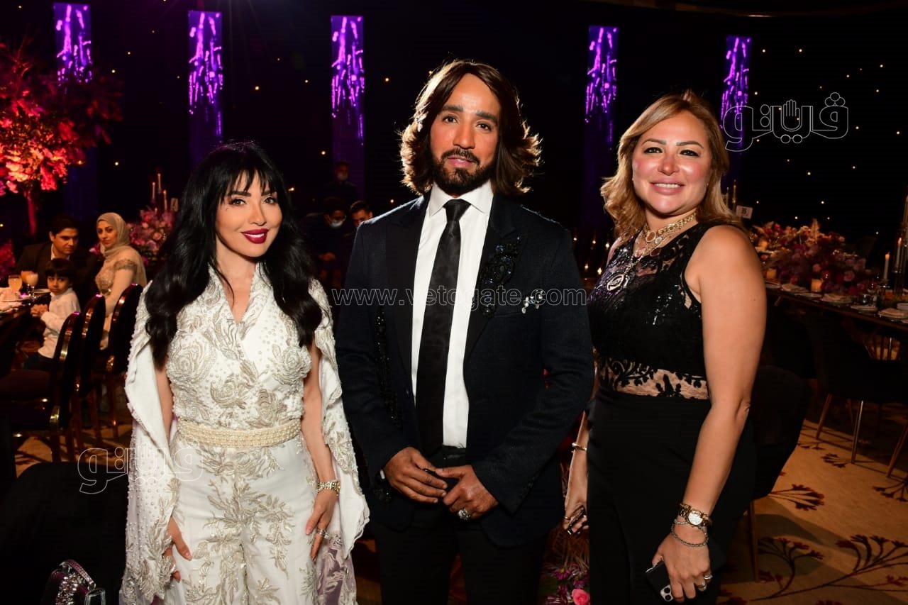 نجوم الفن والمشاهير في زفاف ابنة عصام إمام شقيق الزعيم (3)