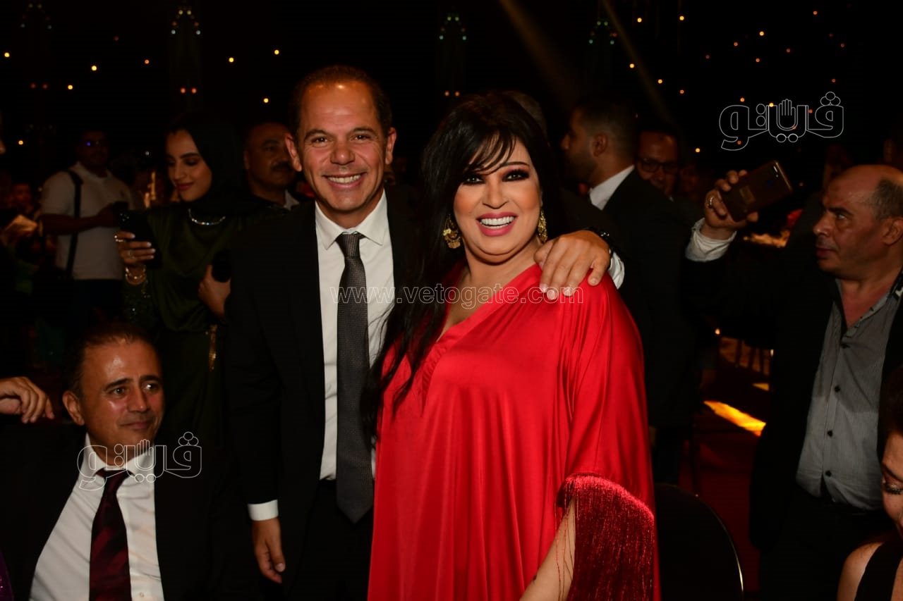 نجوم الفن والمشاهير في زفاف ابنة عصام إمام شقيق الزعيم (5)