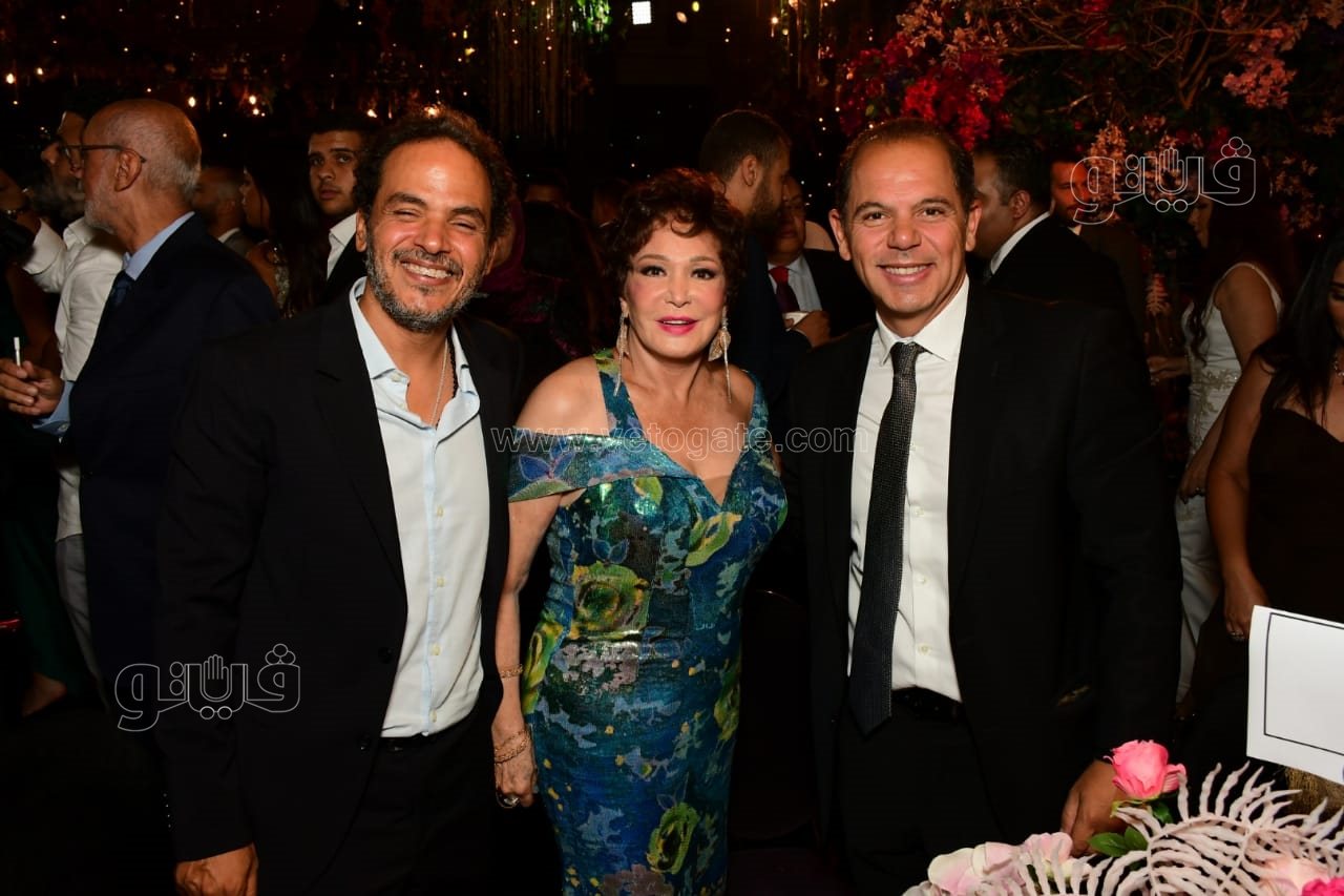 نجوم الفن والمشاهير في زفاف ابنة عصام إمام شقيق الزعيم (6)