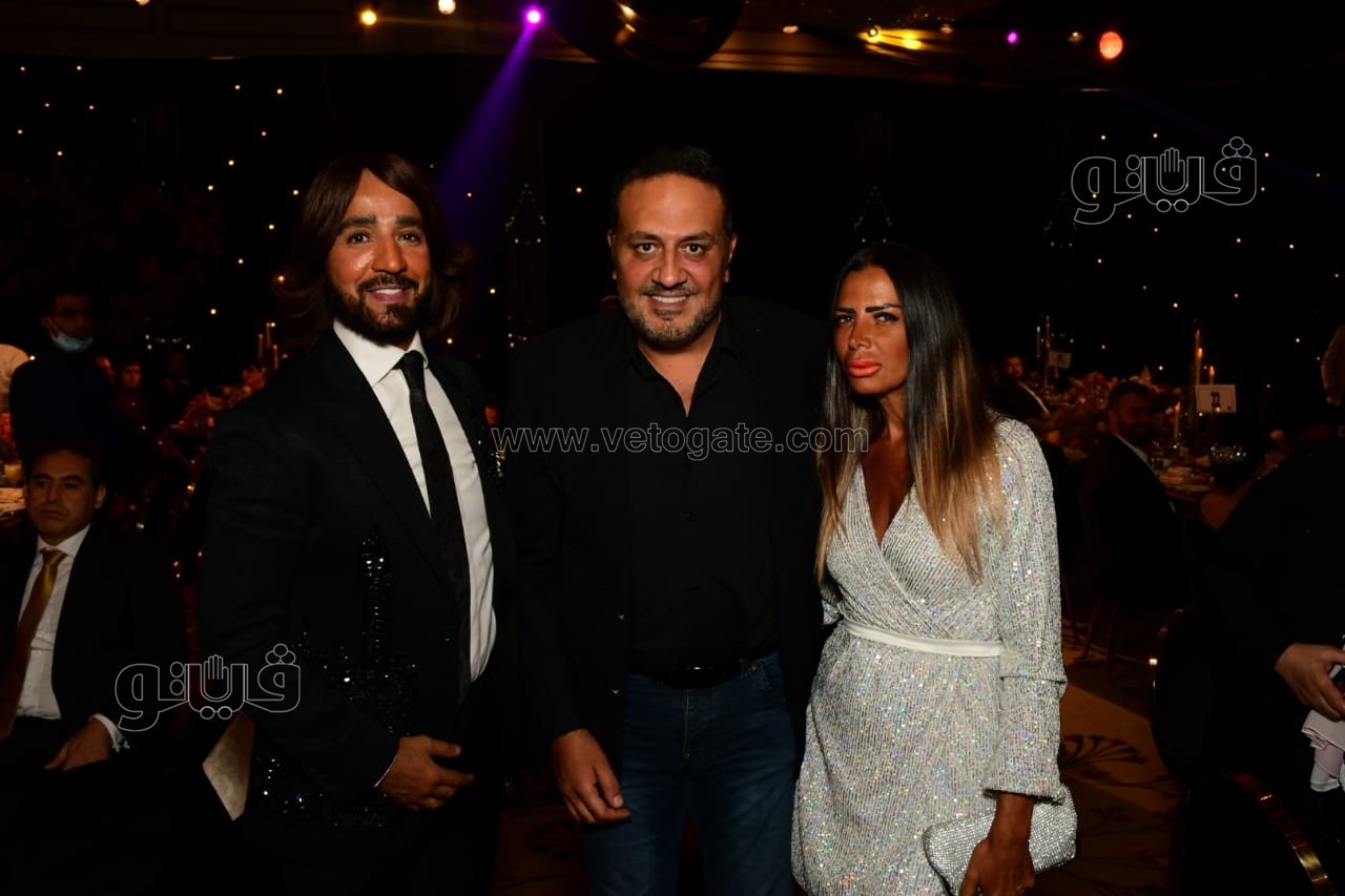 نجوم الفن والمشاهير في زفاف ابنة عصام إمام شقيق الزعيم (10)