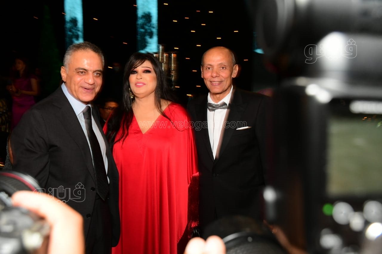 نجوم الفن والمشاهير في زفاف ابنة عصام إمام شقيق الزعيم (17)