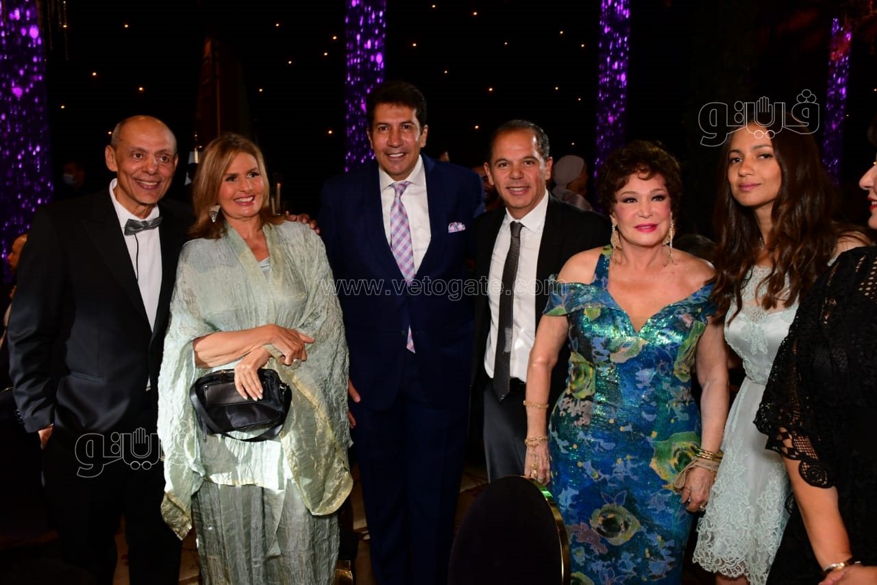 نجوم الفن والمشاهير في زفاف ابنة عصام إمام شقيق الزعيم (23)