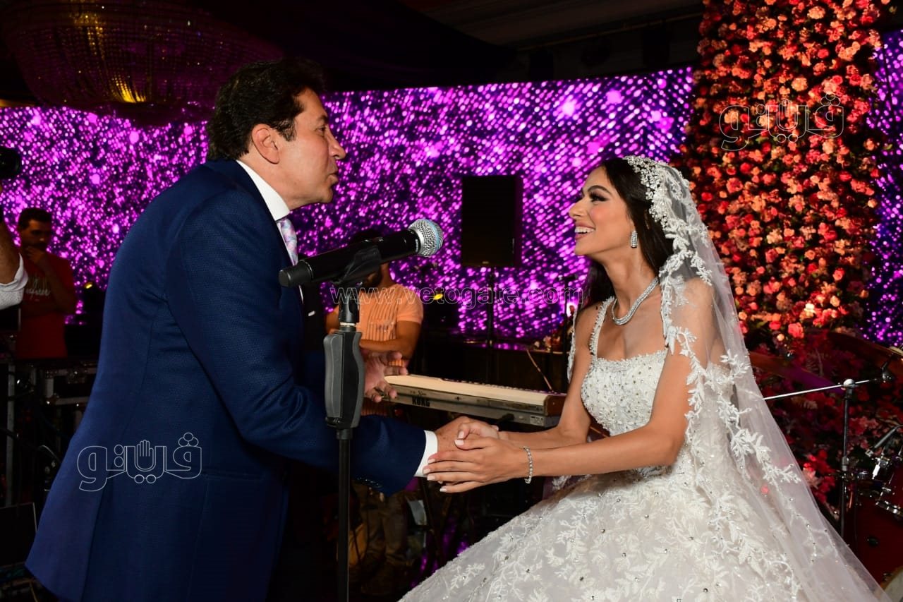 نجوم الفن والمشاهير في زفاف ابنة عصام إمام شقيق الزعيم (29)
