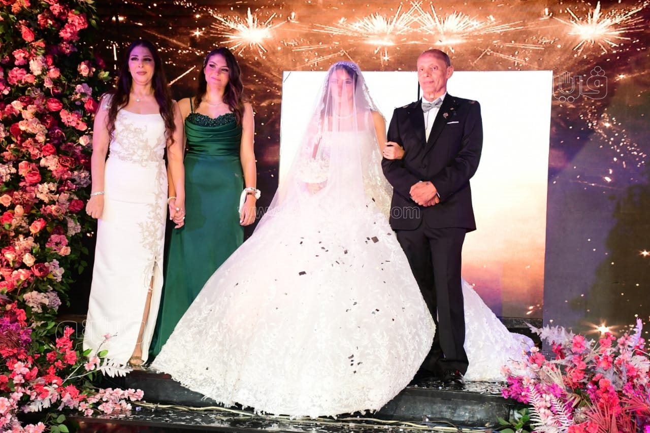 نجوم الفن والمشاهير في زفاف ابنة عصام إمام شقيق الزعيم (52)