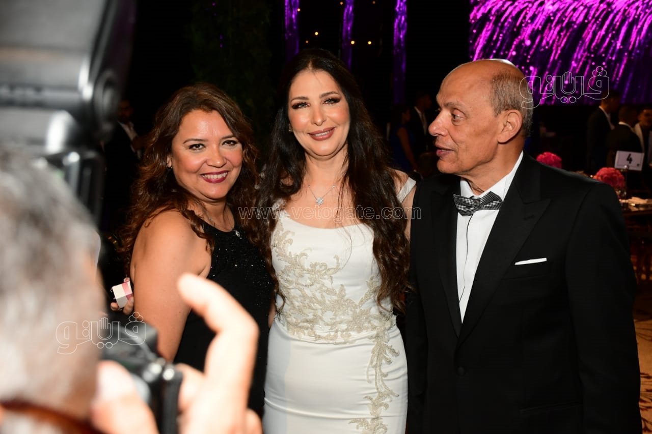 نجوم الفن والمشاهير في زفاف ابنة عصام إمام شقيق الزعيم (61)