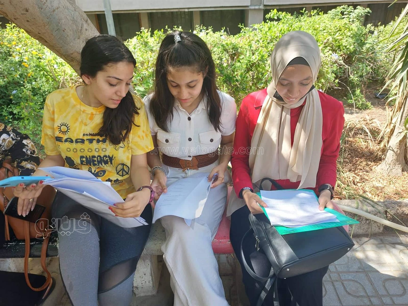 في أول يوم.. طلاب الثانوية يستعدون لامتحان القدرات بإعلام القاهرة (3)