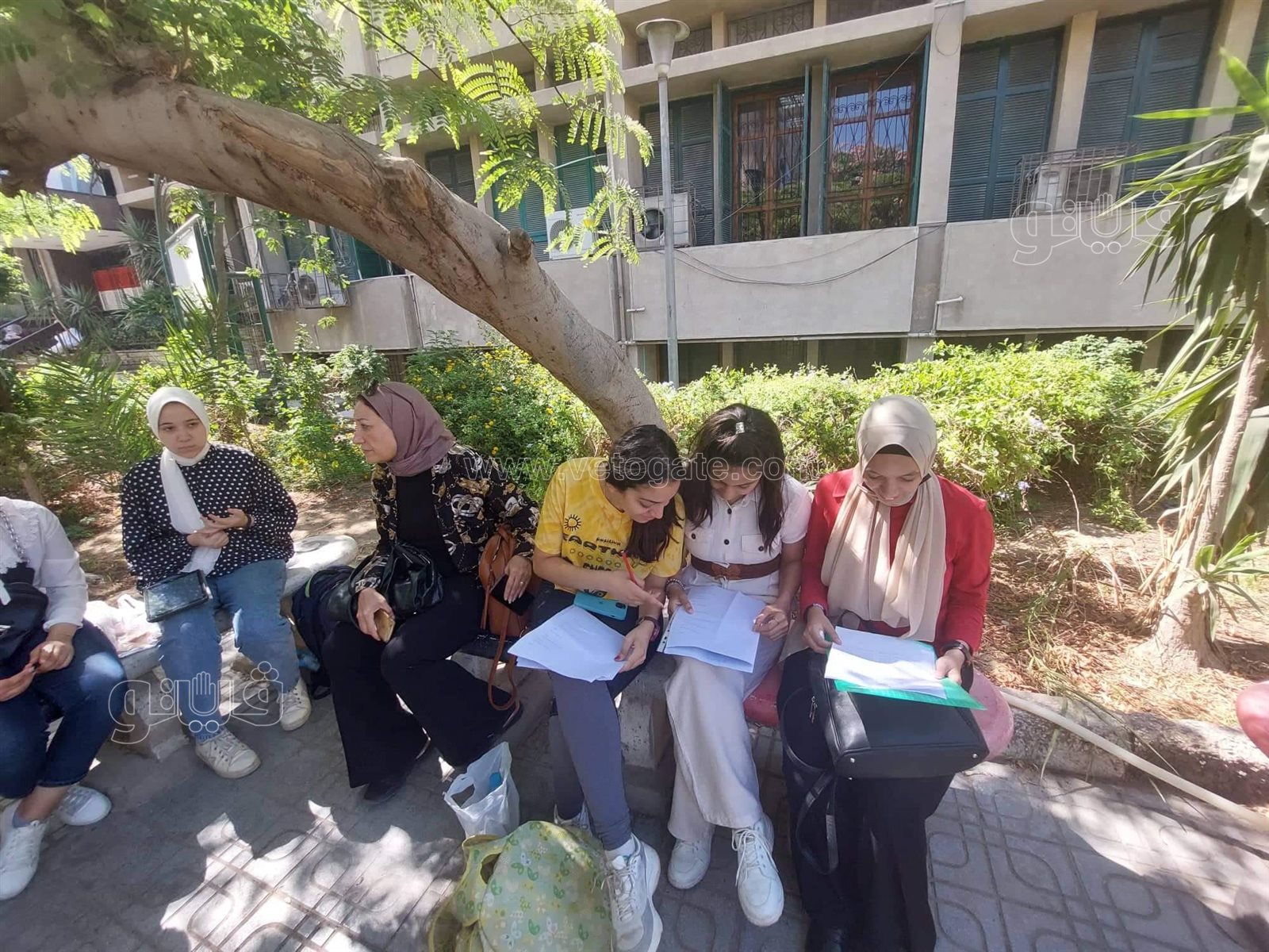 في أول يوم.. طلاب الثانوية يستعدون لامتحان القدرات بإعلام القاهرة (6)