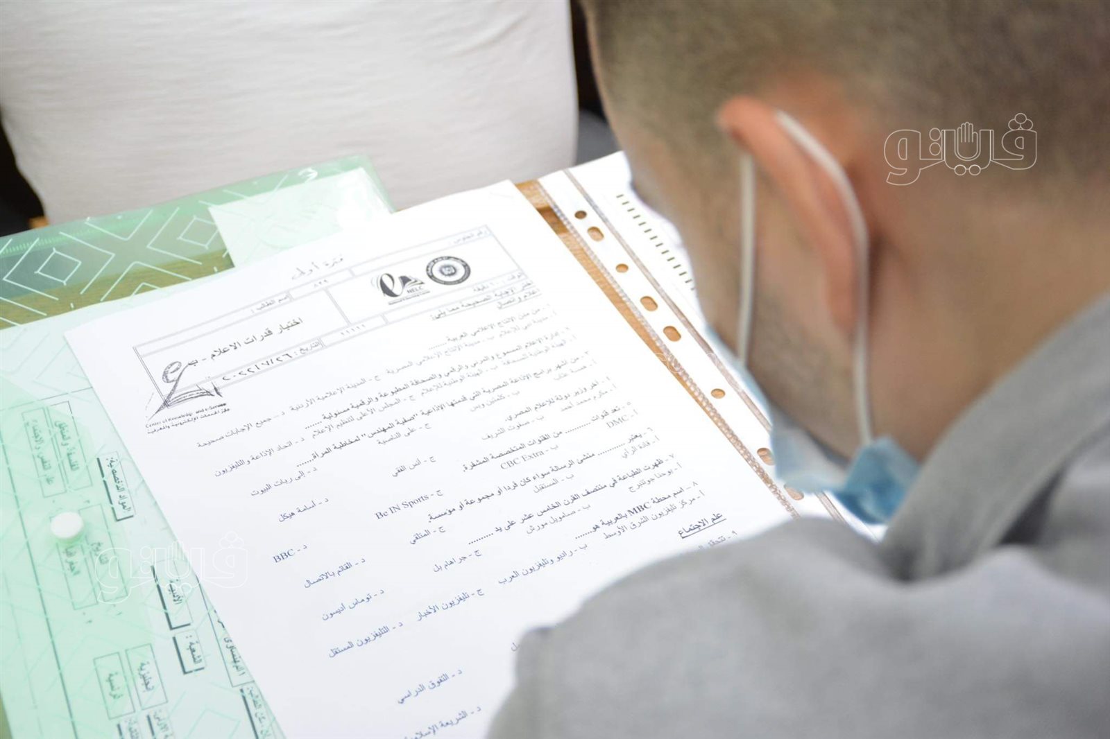 عميد إعلام القاهرة تتفقد امتحان القدرات لطلاب الثانوية (10)