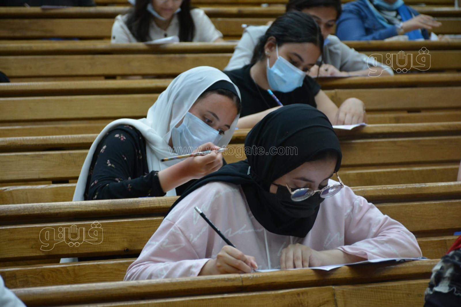 عميد إعلام القاهرة تتفقد امتحان القدرات لطلاب الثانوية (18)