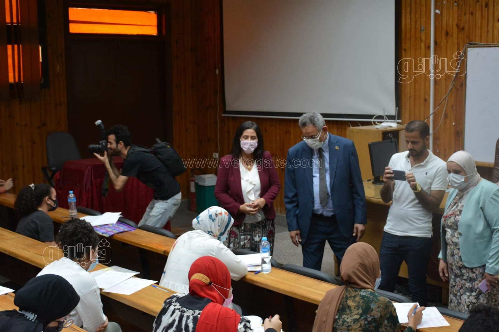 عميد إعلام القاهرة تتفقد امتحان القدرات لطلاب الثانوية (31)