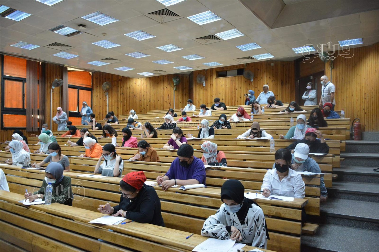 عميد إعلام القاهرة تتفقد امتحان القدرات لطلاب الثانوية (39)