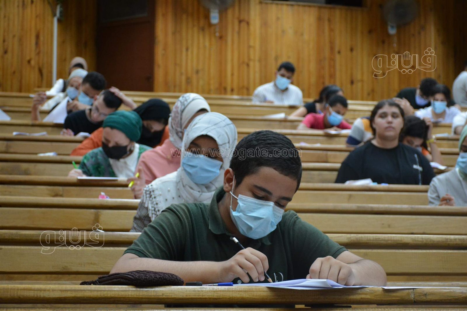 عميد إعلام القاهرة تتفقد امتحان القدرات لطلاب الثانوية (9)