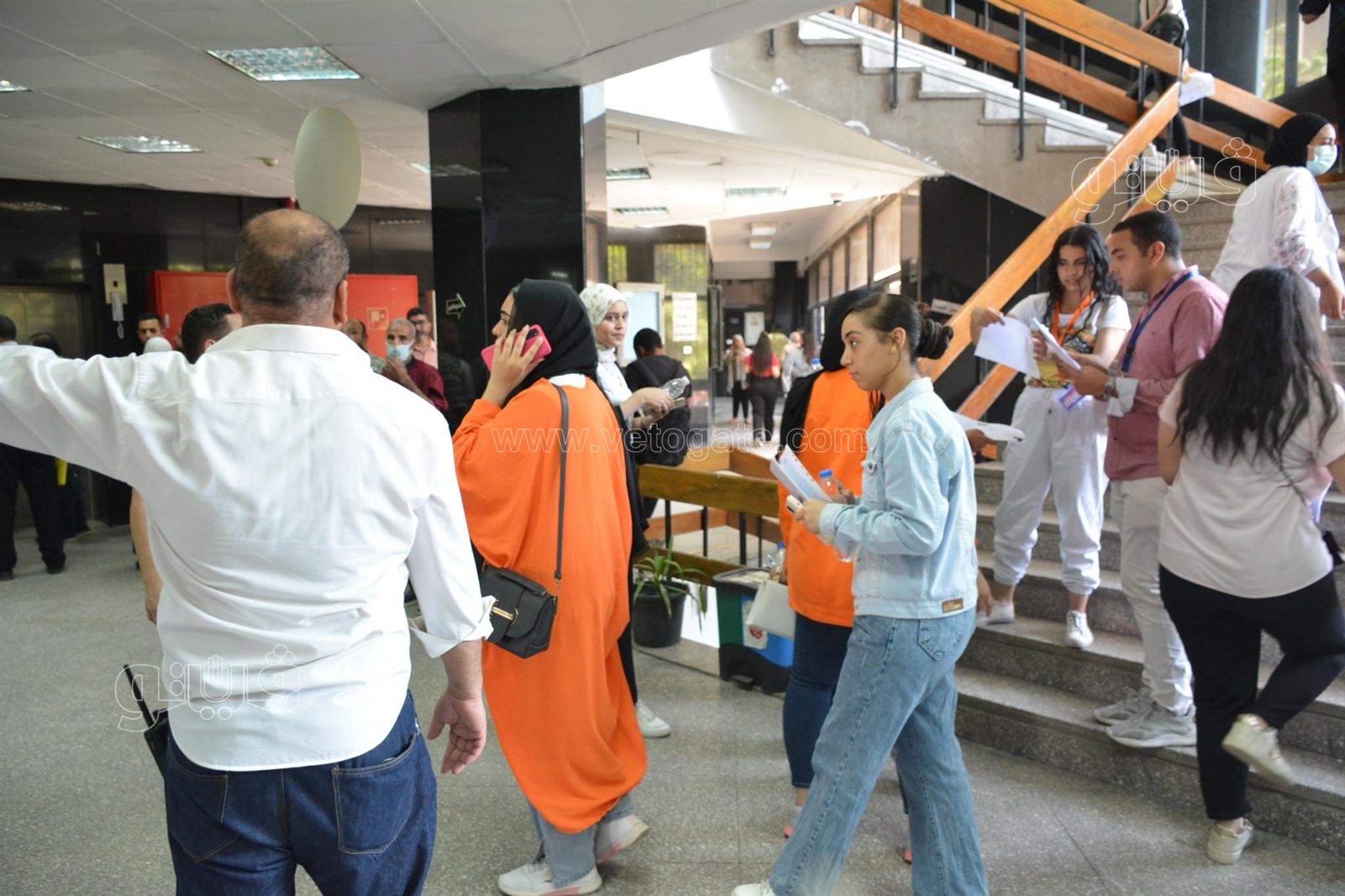 لحظة دخول طلاب الثانوية لأداء اختبارات القدرات بإعلام القاهرة (3)