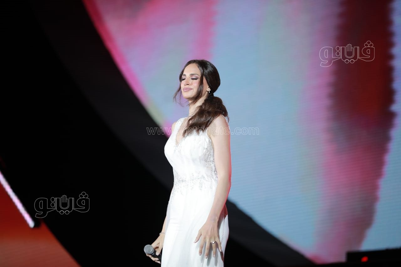  حفل آمال ماهر بالساحل الشمالي (2)