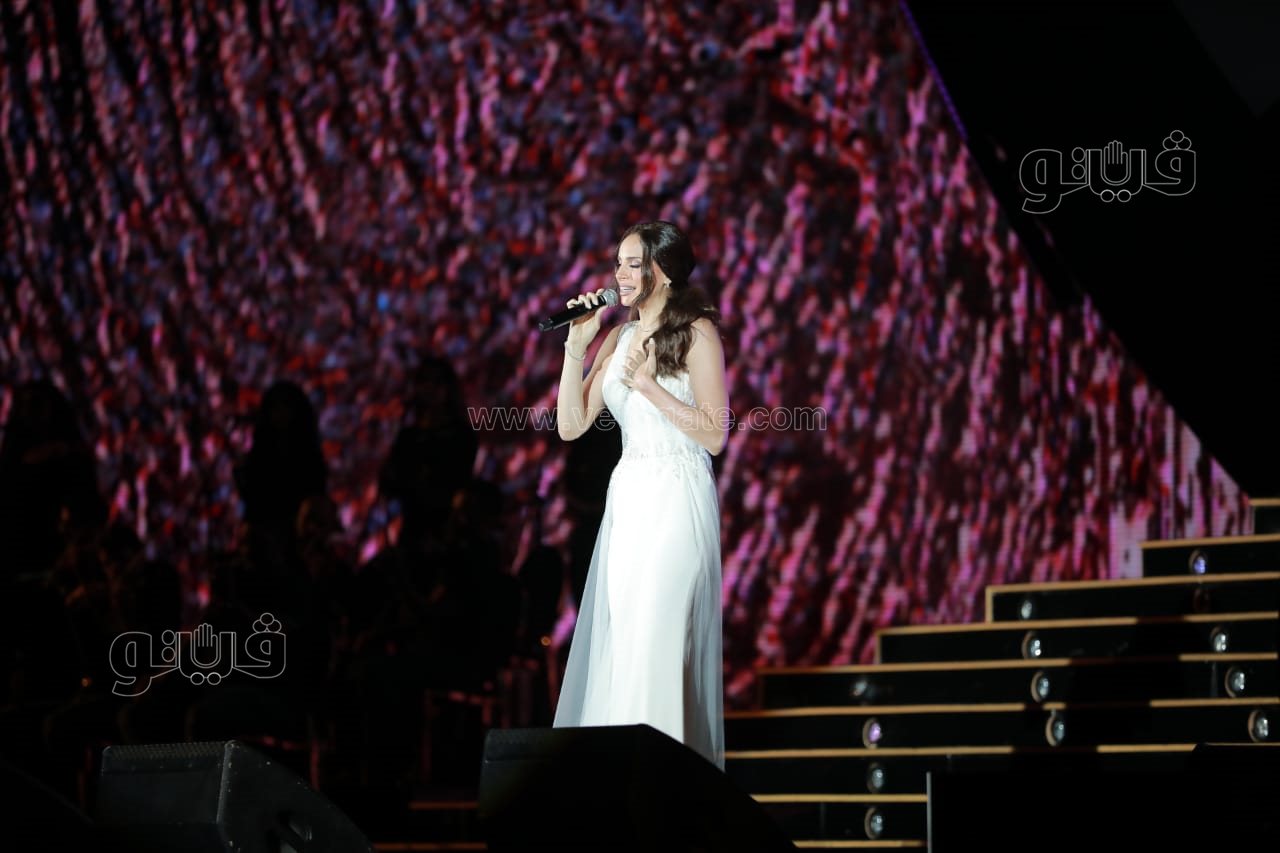  حفل آمال ماهر بالساحل الشمالي (11)