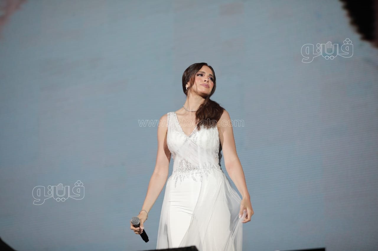  حفل آمال ماهر بالساحل الشمالي (16)