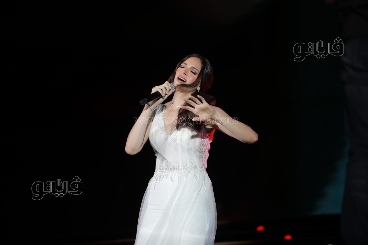  حفل آمال ماهر بالساحل الشمالي (23)