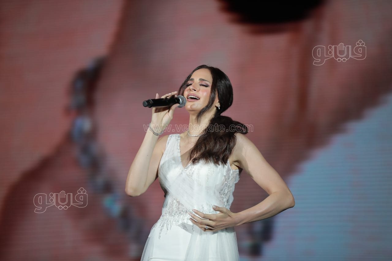  حفل آمال ماهر بالساحل الشمالي (27)