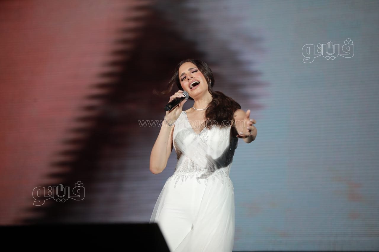  حفل آمال ماهر بالساحل الشمالي (35)