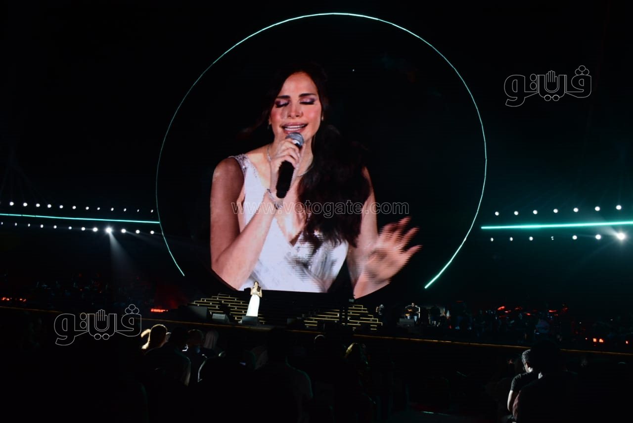  حفل آمال ماهر بالساحل الشمالي (1)