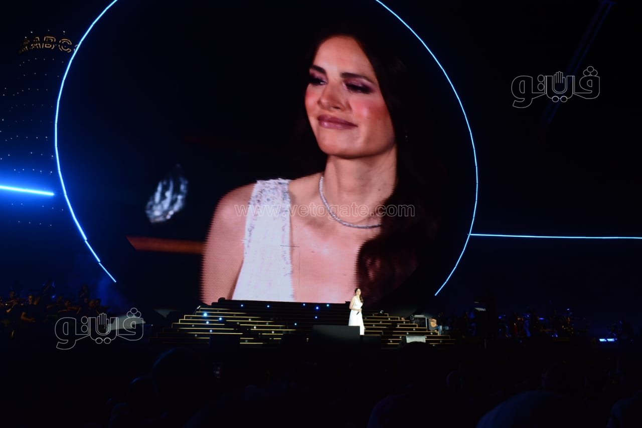  حفل آمال ماهر بالساحل الشمالي (5)