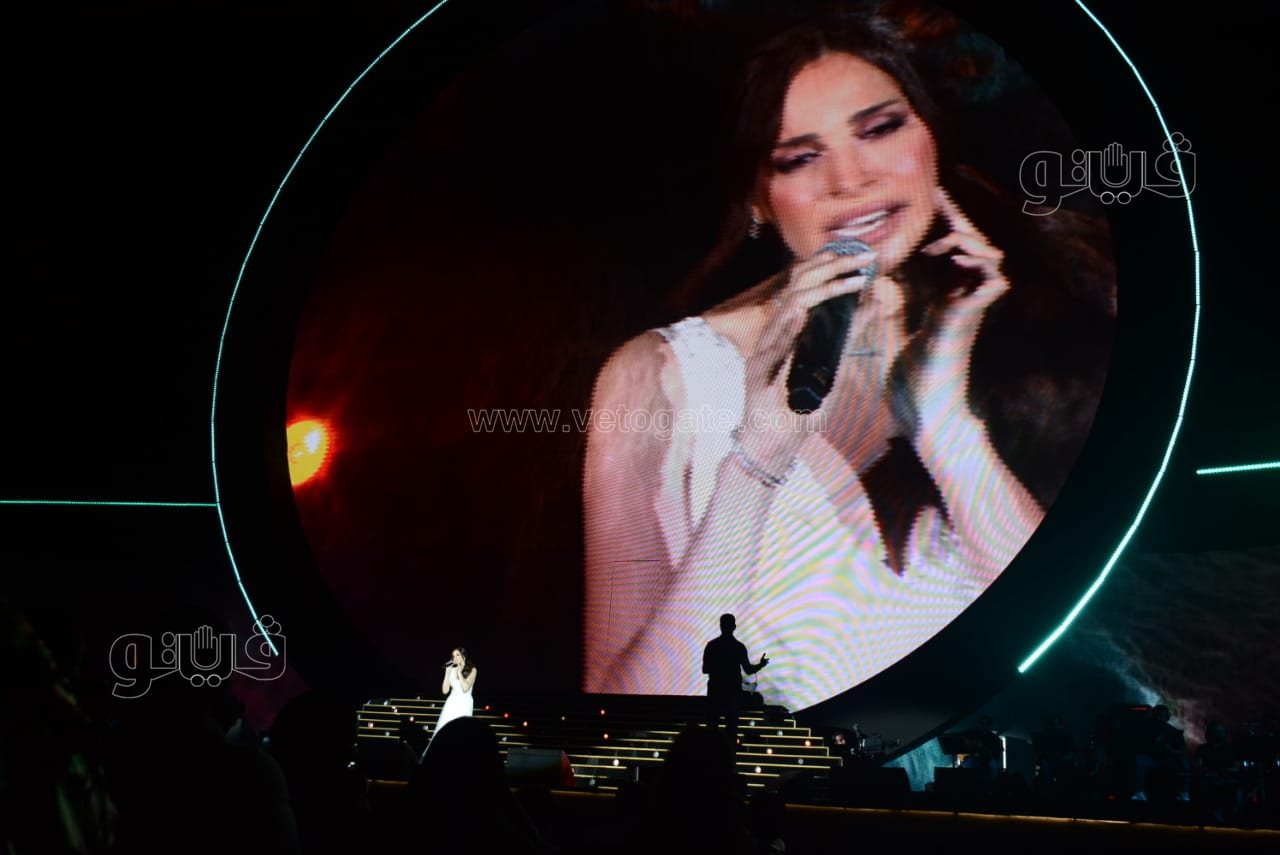  حفل آمال ماهر بالساحل الشمالي (14)