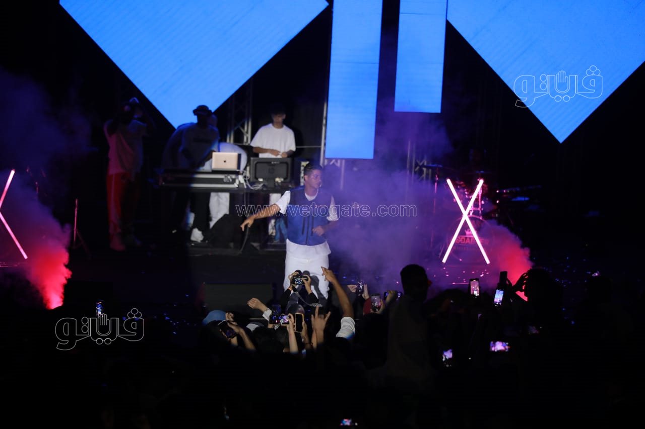 عنبة يلهب أجواء مسرح الزمالك بحفل كامل العدد (5)