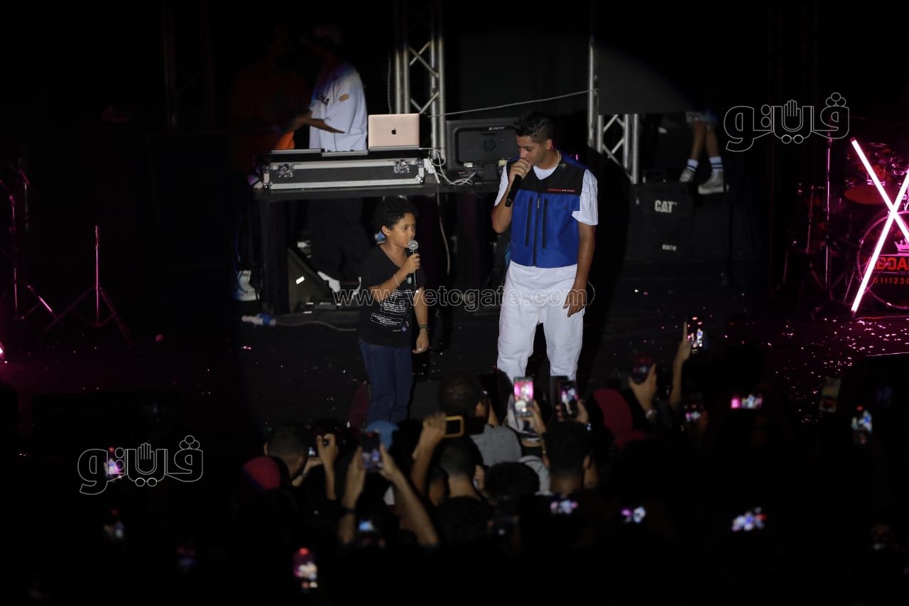 عنبة يلهب أجواء مسرح الزمالك بحفل كامل العدد (11)