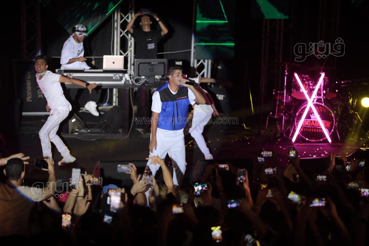 عنبة يلهب أجواء مسرح الزمالك بحفل كامل العدد (39)