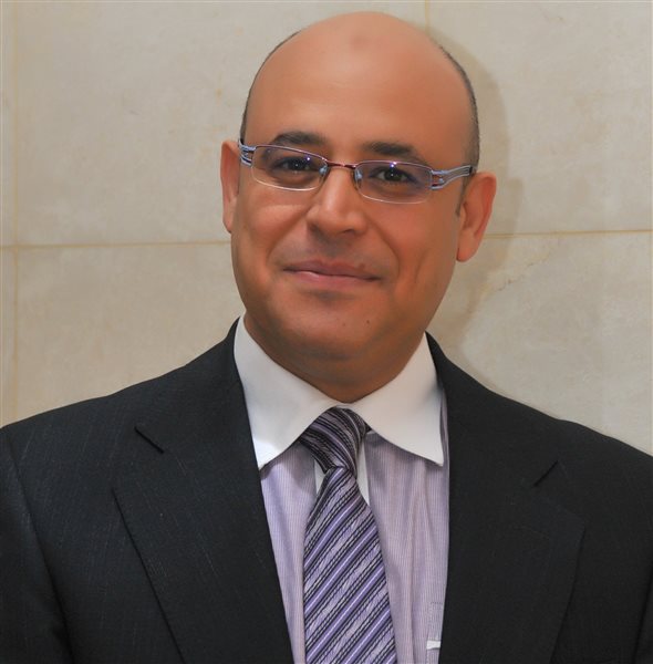 د / سمير محمود