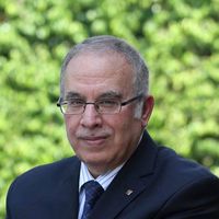 د / أسامة حمدي