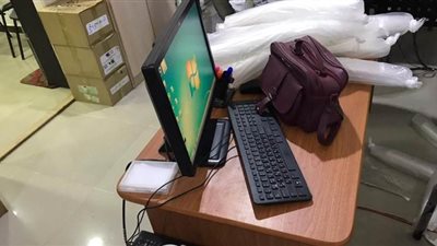 «الوصفة بـ5 آلاف».. مركز طبي يعالج المرضى بالأعشاب المغشوشة| صور