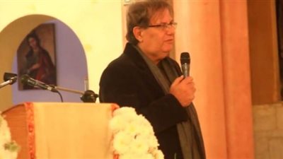 نجل الفنانة نادية رفقي يرثي والدته بكلمات مؤثرة| فيديو