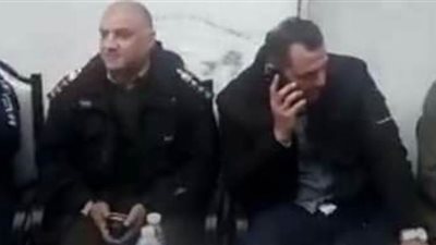 قيادات شرطة طلخا بالدقهلية يقدمون العزاء لأسرة شهيد الشهامة | فيديو