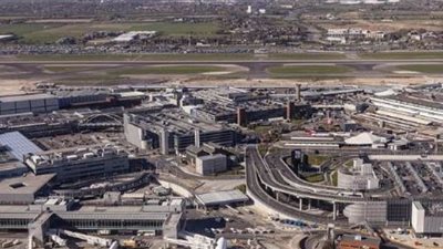 طائرة عسكرية ألمانية تتسبب في إغلاق المجال الجوي لمطار لندن