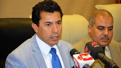 وزير الرياضة يوافق على بدء تطبيق تقنية الفار بالدورى