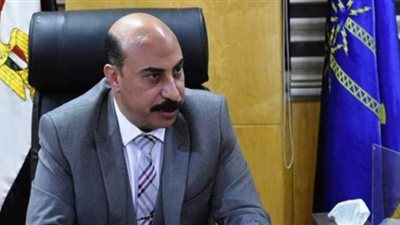 محافظ أسوان يمنح مسئولي المحليات مهلة لتلافي السلبيات التي رصدها بمناطق شرق المدينة