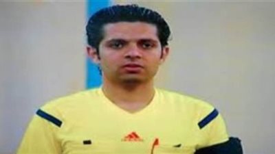 أحمد الغندور حكما للقاء الأهلي والمقاولون العرب