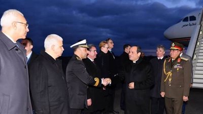4 صور ترصد لحظة وصول السيسي برلين للمشاركة في مؤتمر بشأن ليبيا 