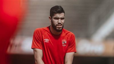 شوبير: أزارو تلقى عرضًا مغريًا في الدوري السعودي