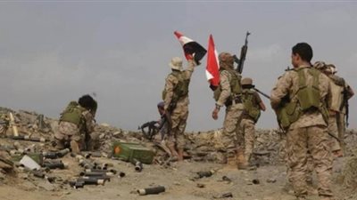 مسئول يمني: الهجوم الحوثي على المركز العسكري في مأرب.. جريمة حرب
